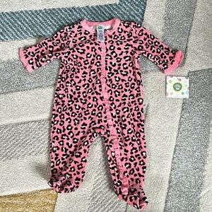 🆕 Pink Velour Leopard Print Footie / Sleeper